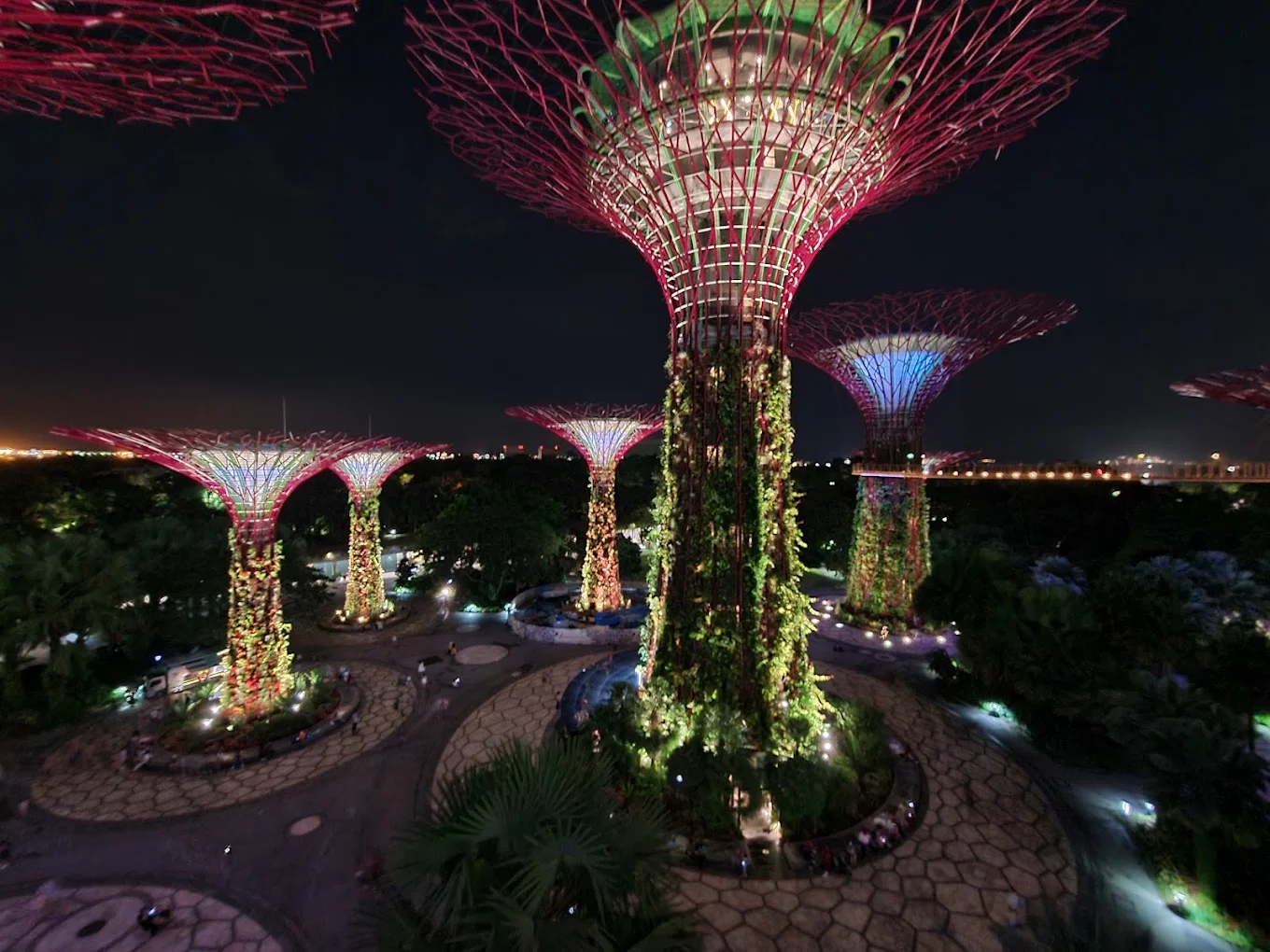 <span>Day 06</span>Gardens by the Bay (Cloud Forest + Flower Dome) - SIC