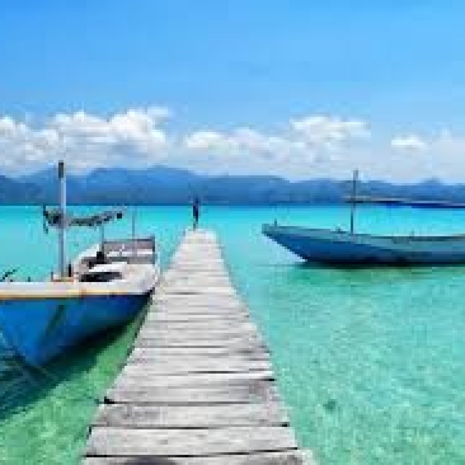 Gili-beach-boat-Bali