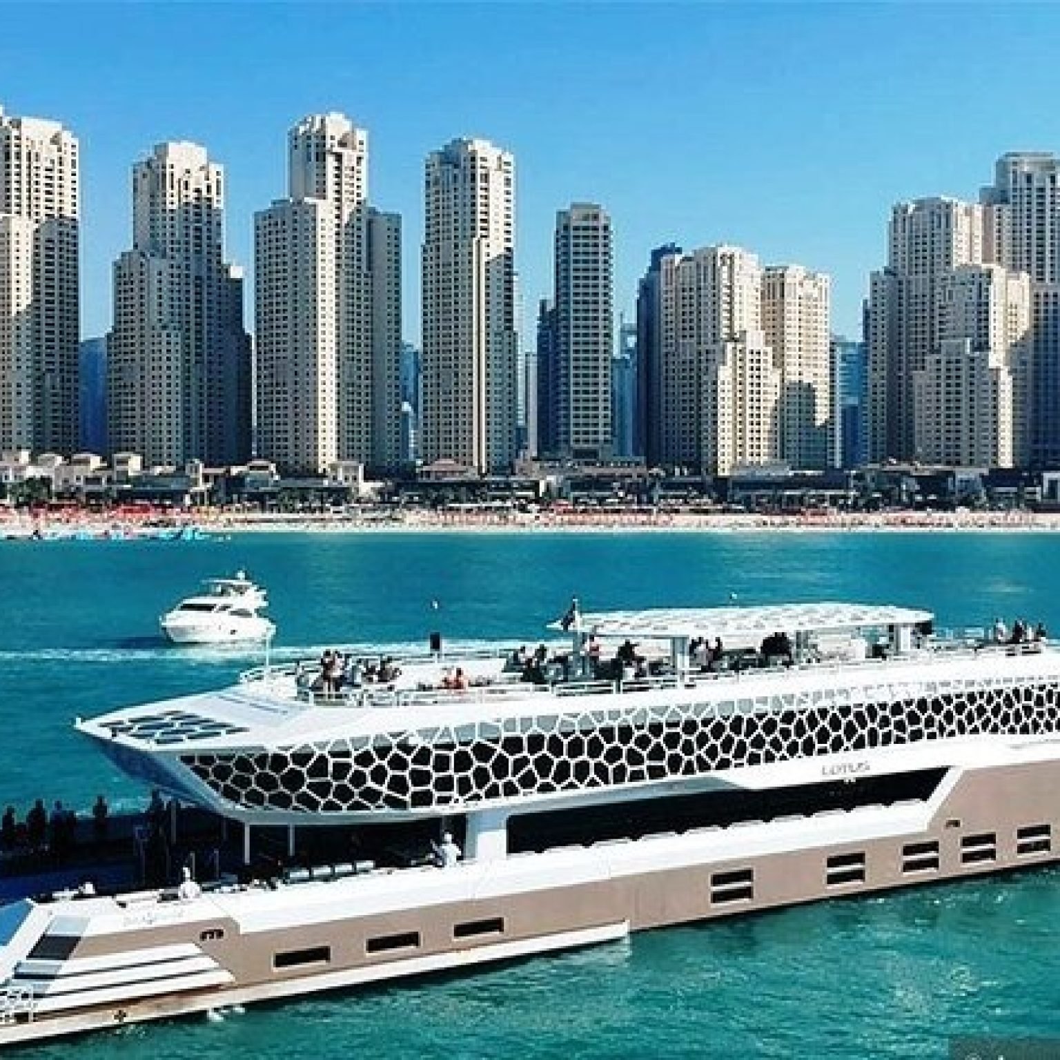 Megayacht Lotus-Dubai