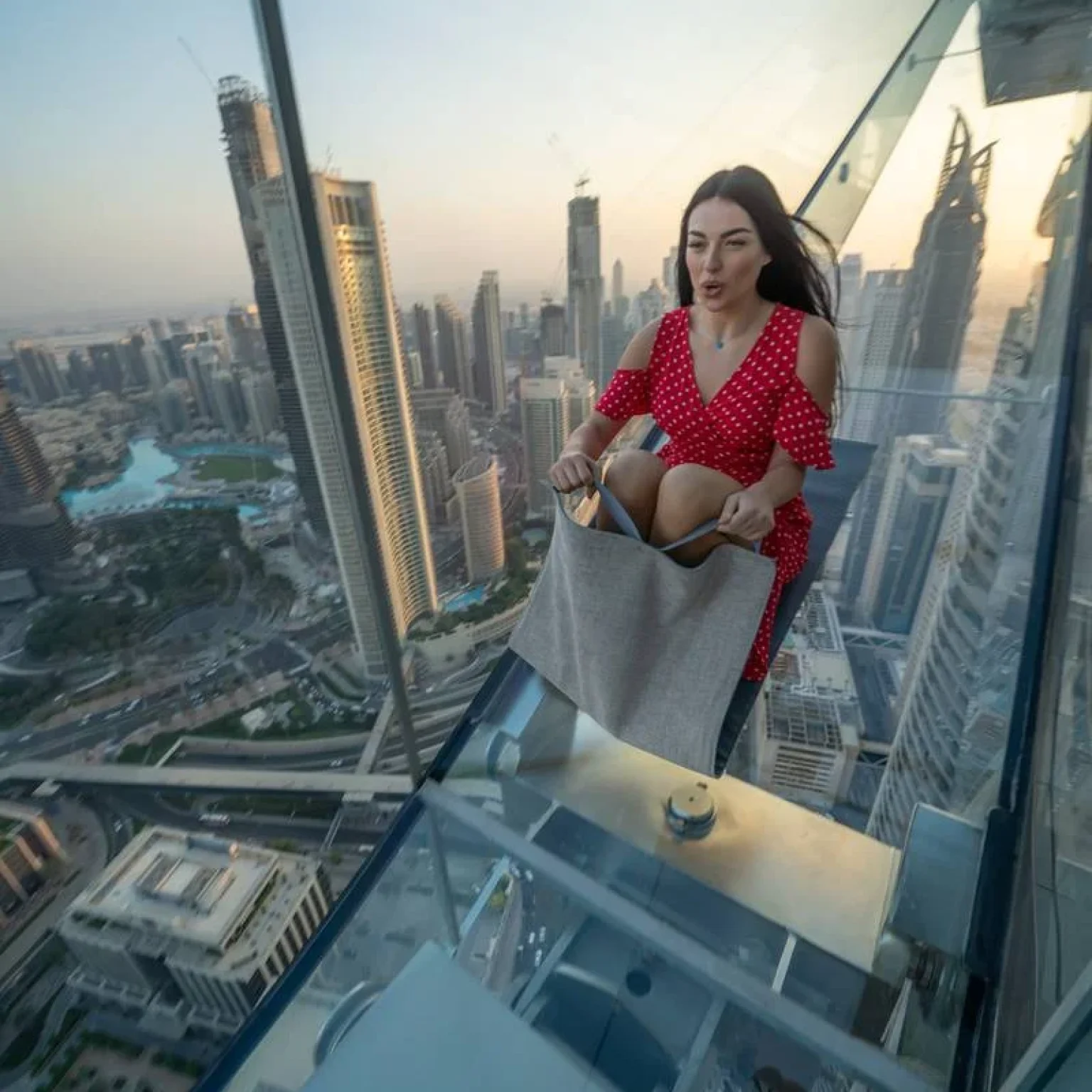 Sky-Views-Observatory-Dubai-Glass-Slide