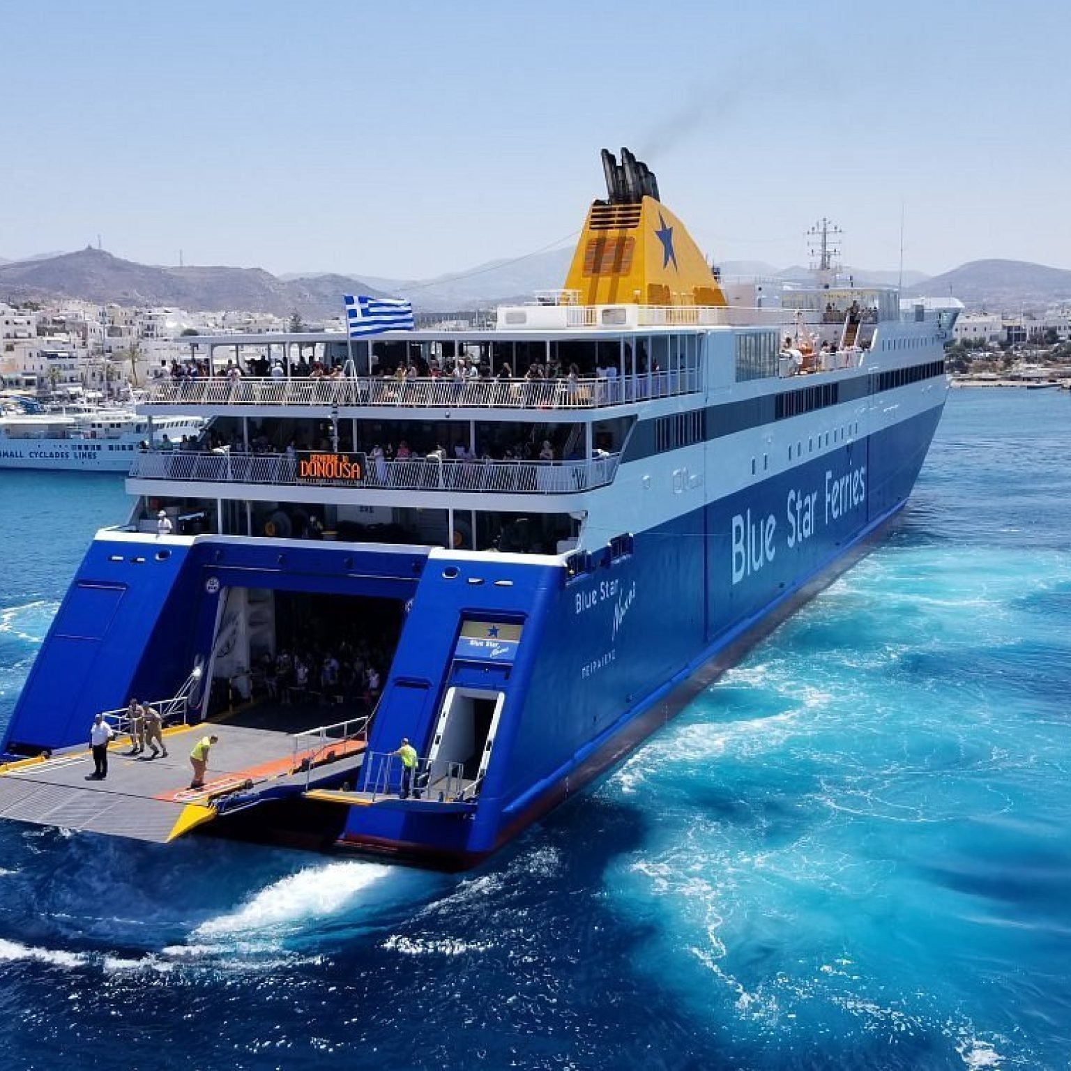 blue-star-ferries-athens-mykonos-santorini-greece-europe