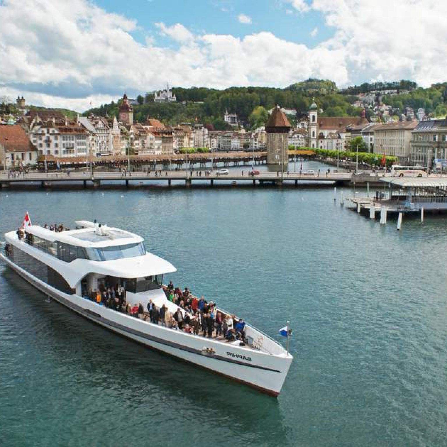 lake-lucerne-cruise-switzerland-europe