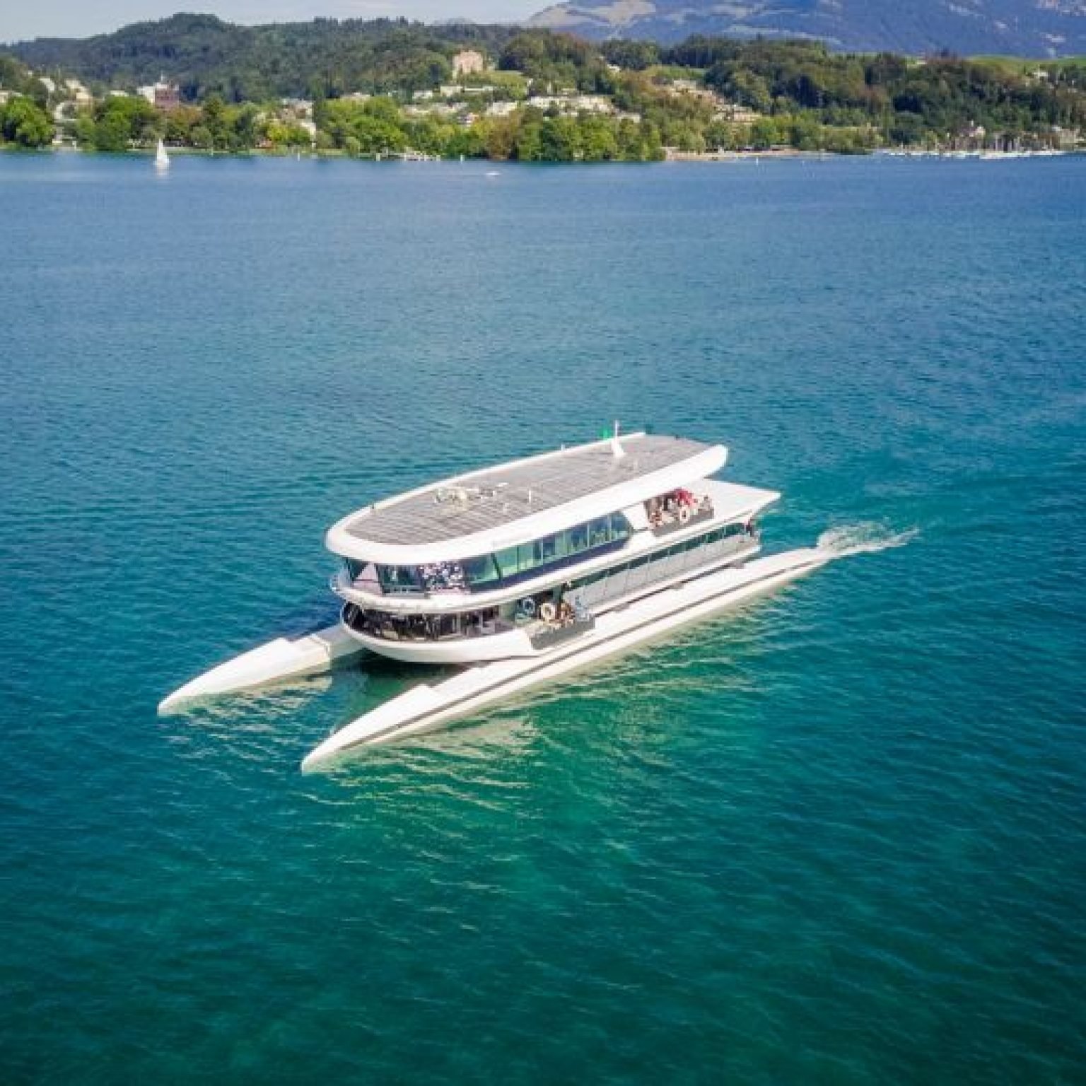 CatamaranCruise-Lucerne-switzerland-europe