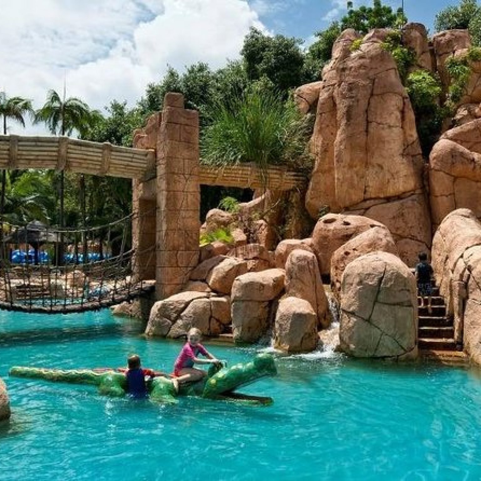 Vlley-of-waves-sun-city