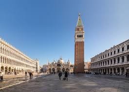 d) St Mark’s Square, Venice 